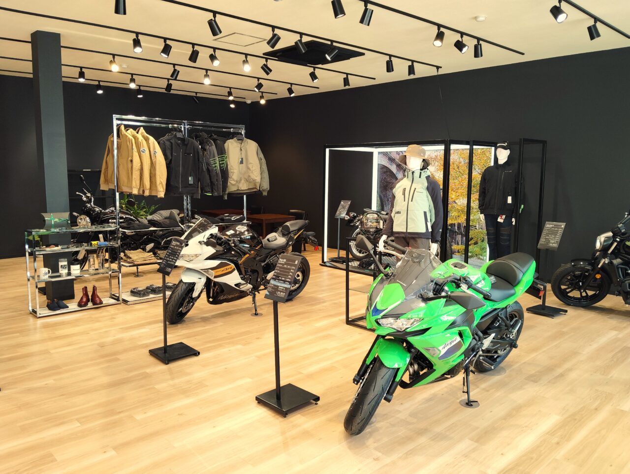 カワサキ プラザ横浜金沢