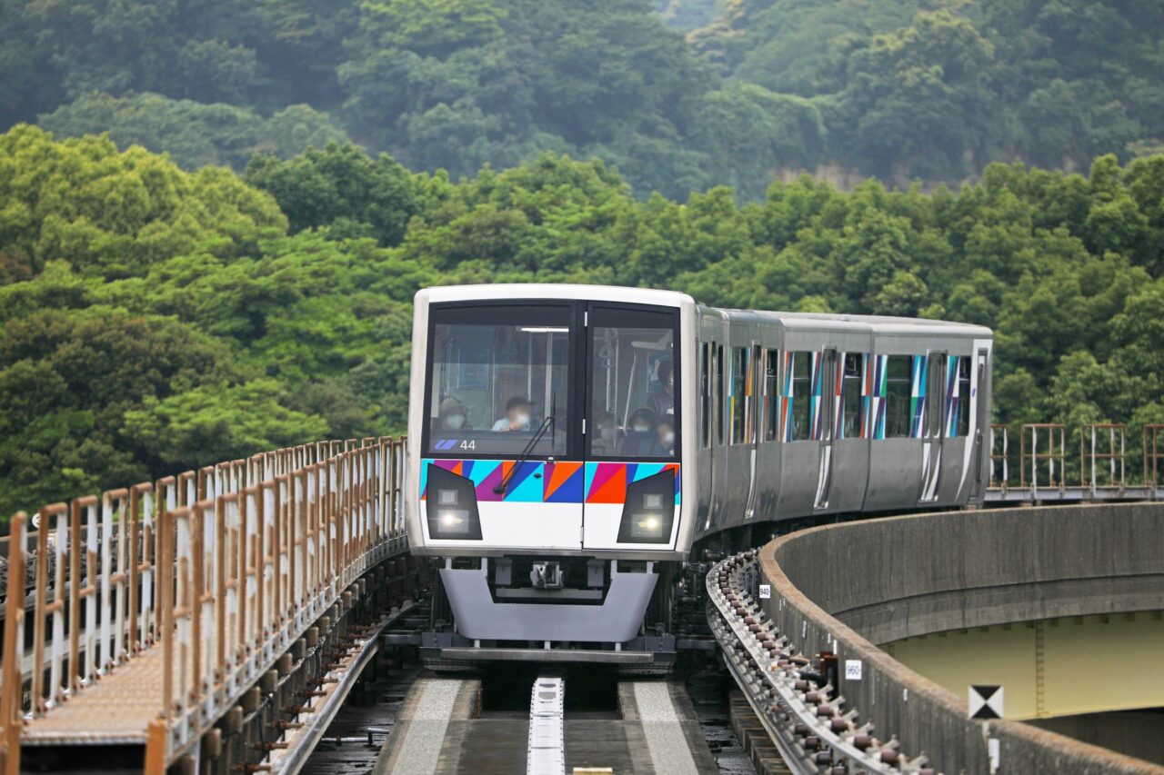 横浜シーサイドライン